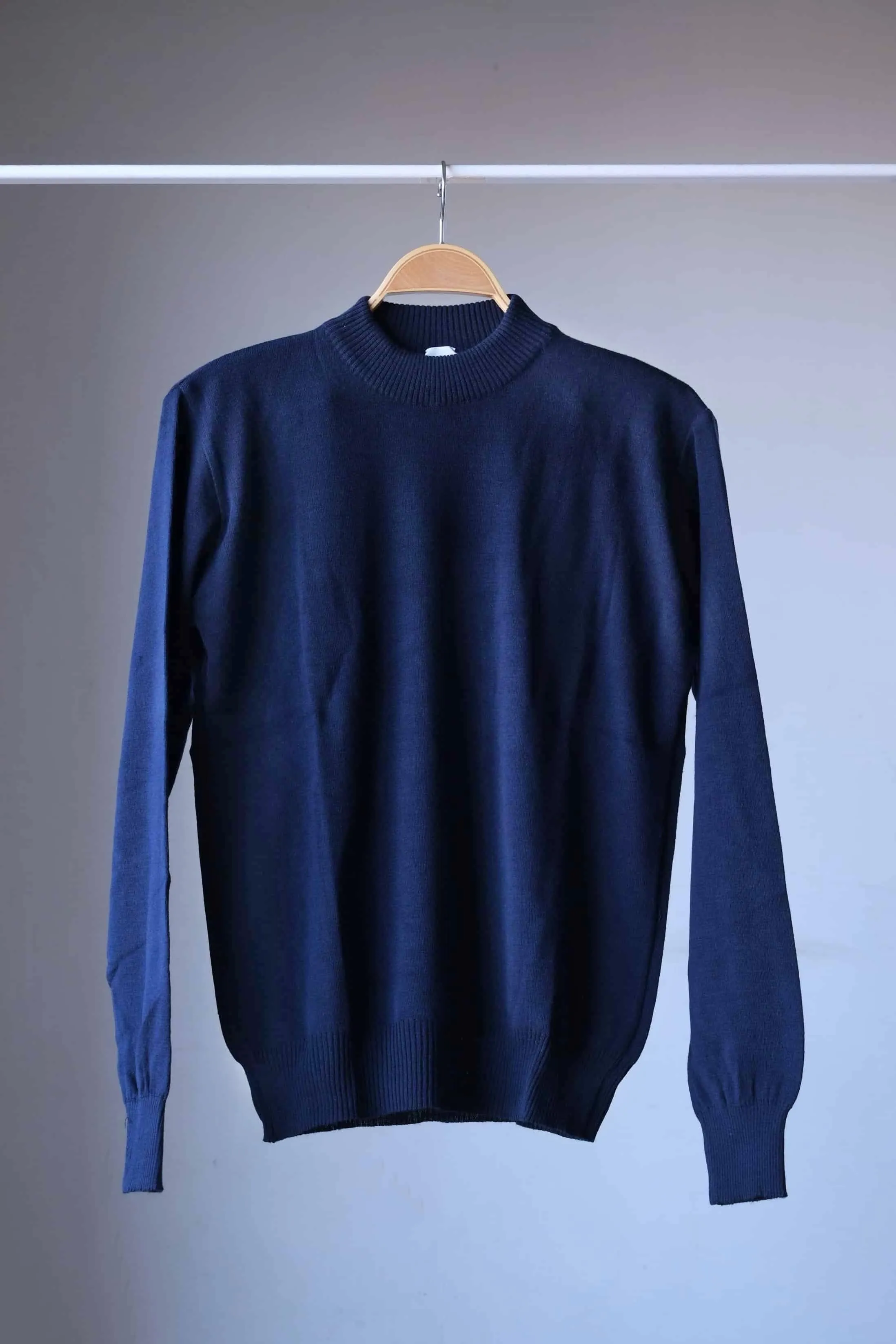 CAGI 90s Pure Wool High Neck Sweater