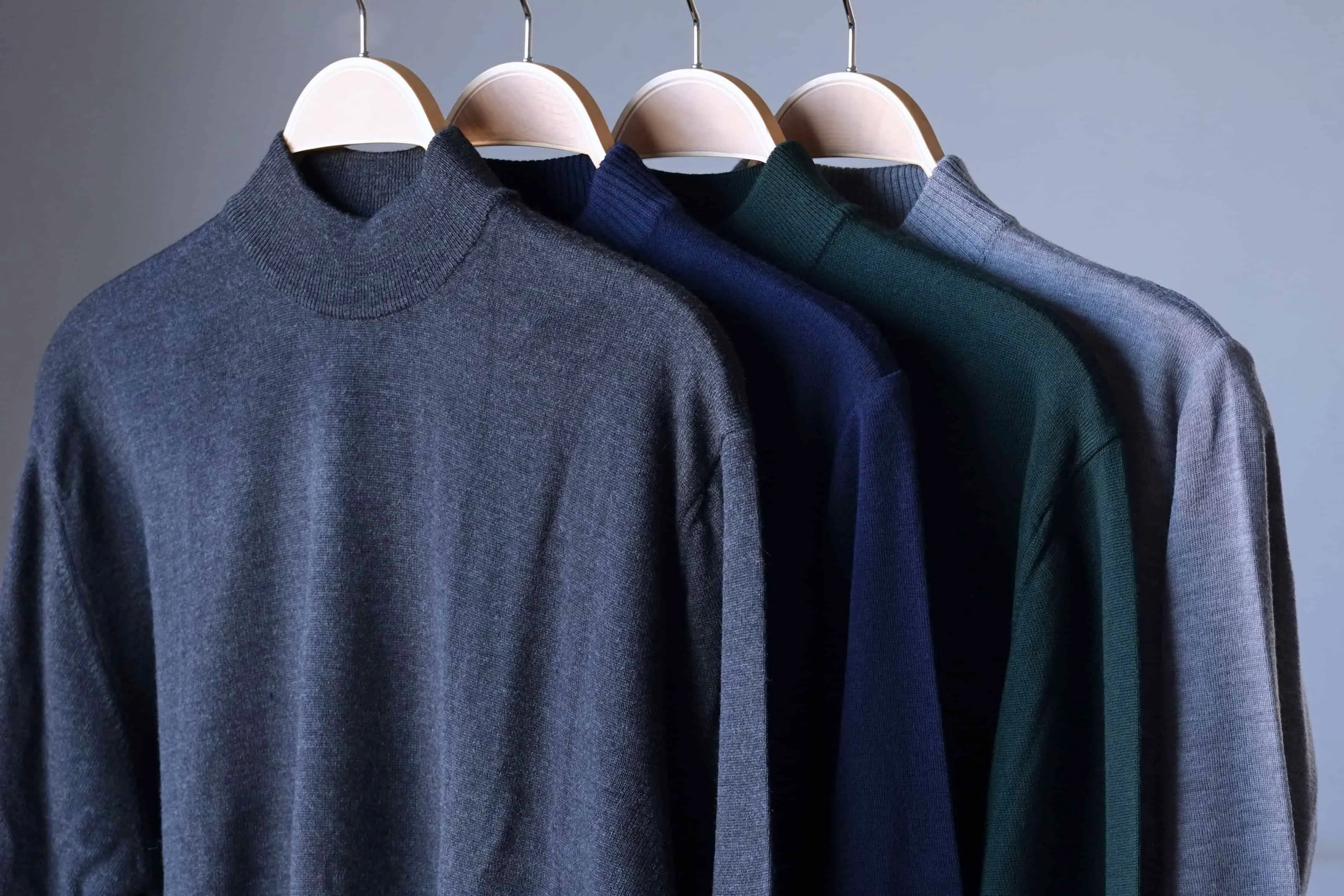 CAGI 90s Pure Wool High Neck Sweater