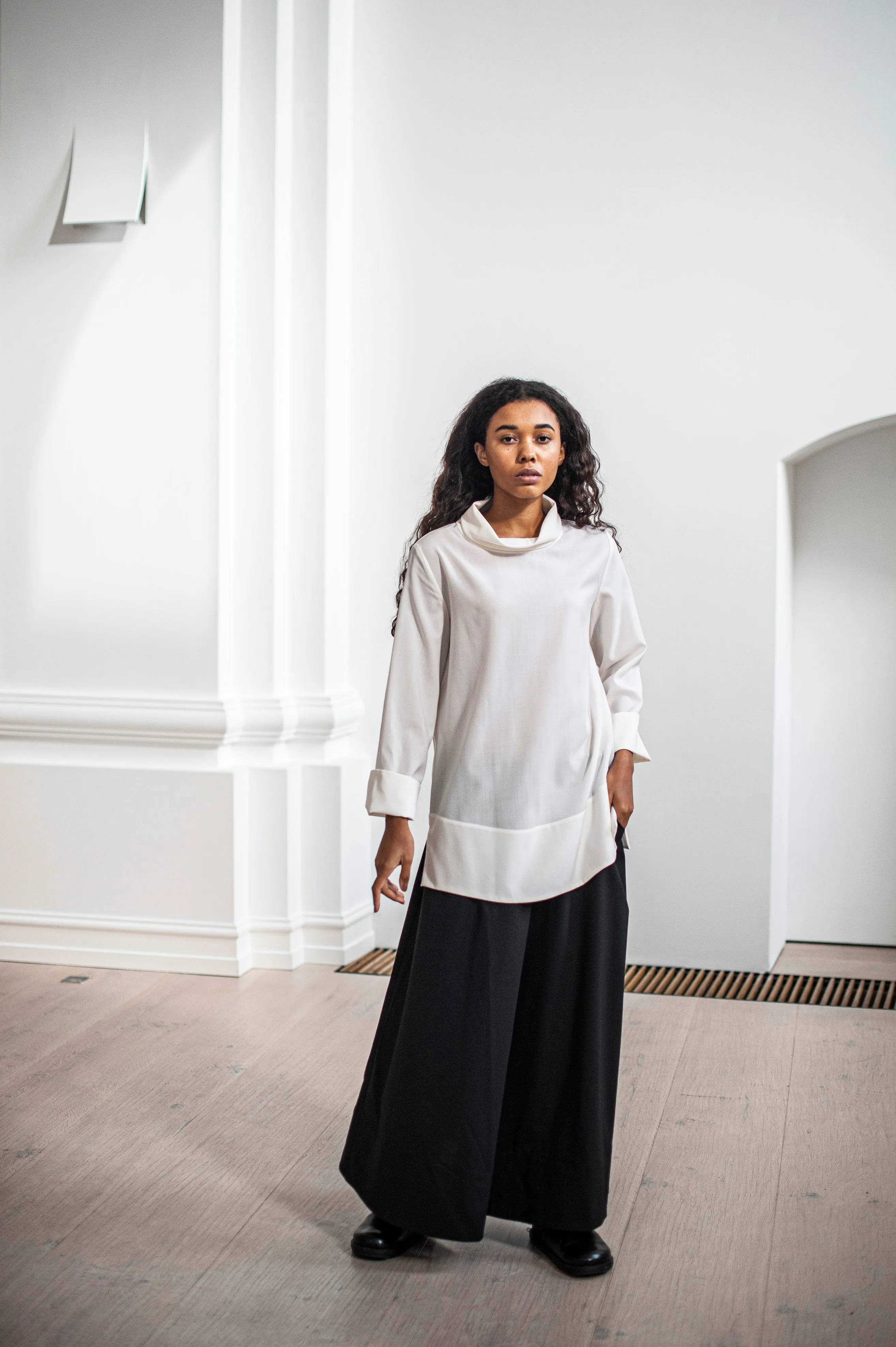 Elegant Merino Maxi wool skirt with elastic waist