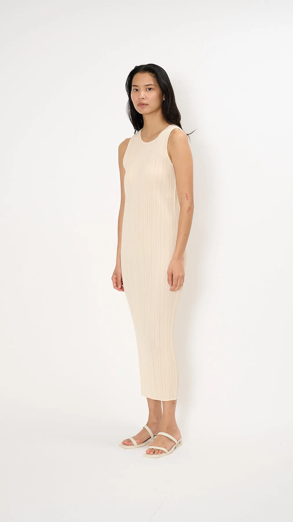 New Colorful Basics 3 Dress in Light Beige
