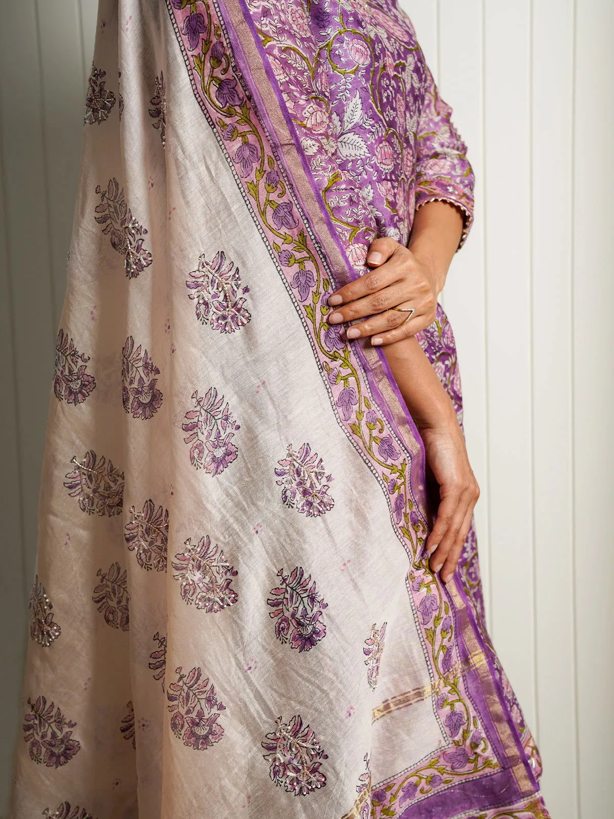 Women Chanderi Printed Vneck Regular Fit Suit Set Purple